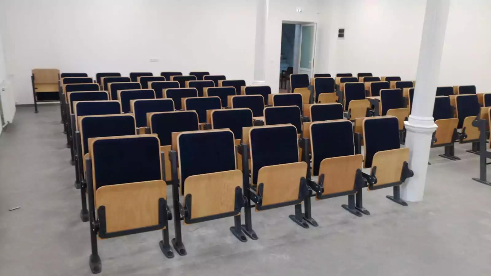 Simko Koltuk | Amfi Sıralarında Maksimum Verimlilik 